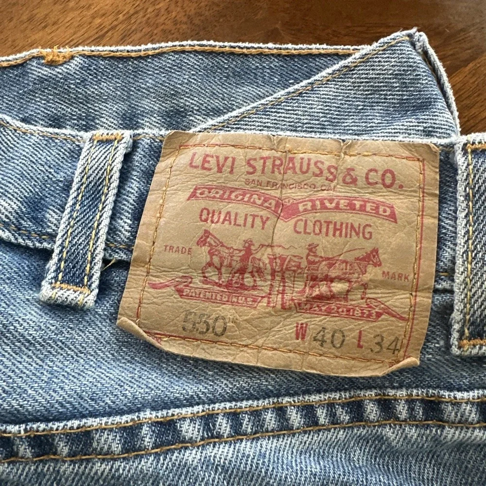 Vintage Levi's 550 Relaxed Fit Jeans Men's Size 40x34 Distressed